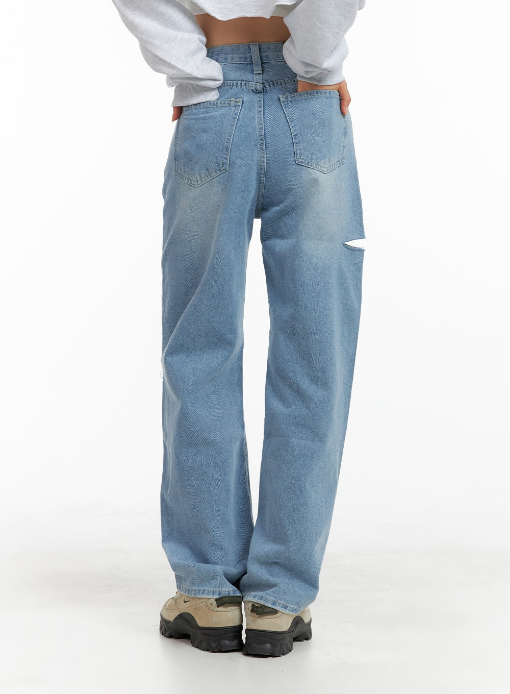 Cut Out Washed Straight Jeans OM421