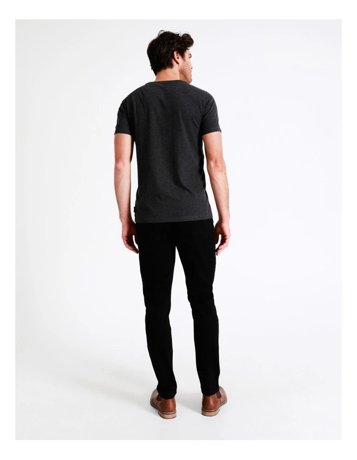 Kristian Slim Tapered Jean Size 30 Leg Length in Solid Black