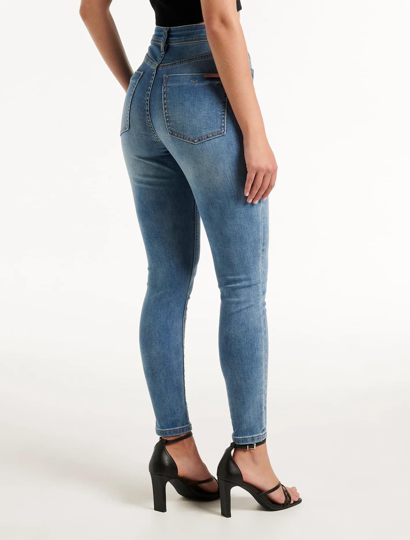 Nala Mid-Rise Skinny Jeans