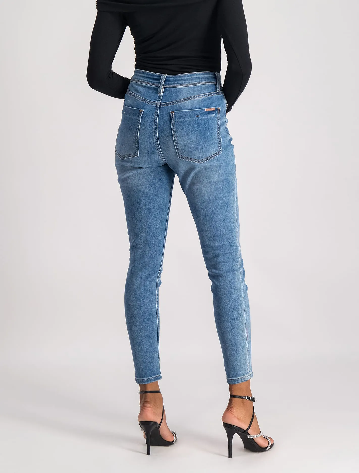 Nala Mid-Rise Skinny Jeans