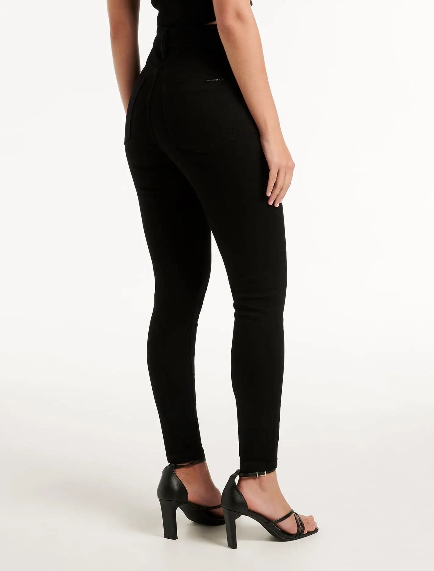 Nala Mid-Rise Skinny Jeans