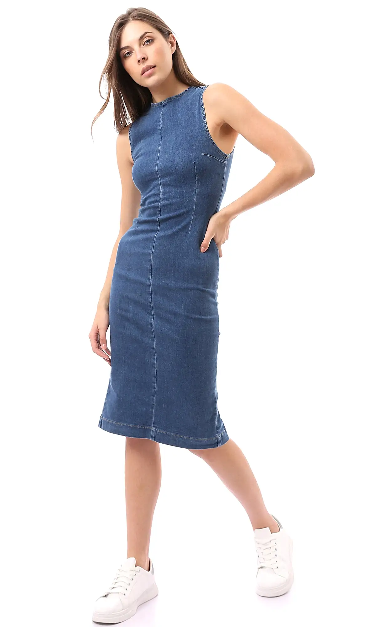 O175561 Dark Blue Bodycon Knee Denim Dress With Back Slit