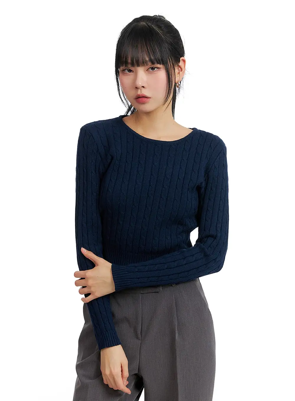 Round Neck Cable Knit Sweater IF402