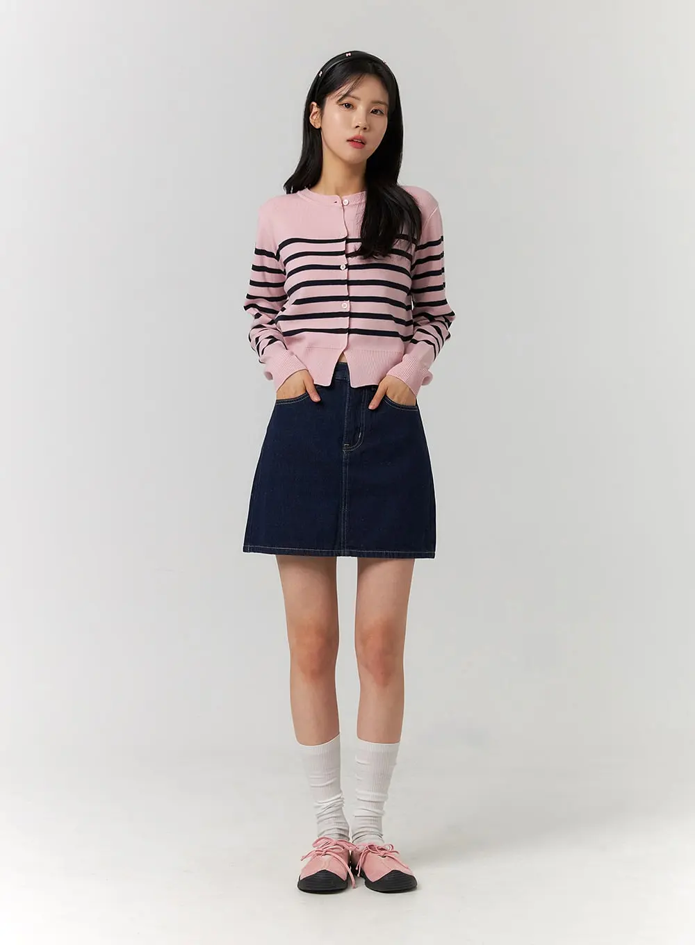 Round Neck Striped Knit Cardigan OJ423