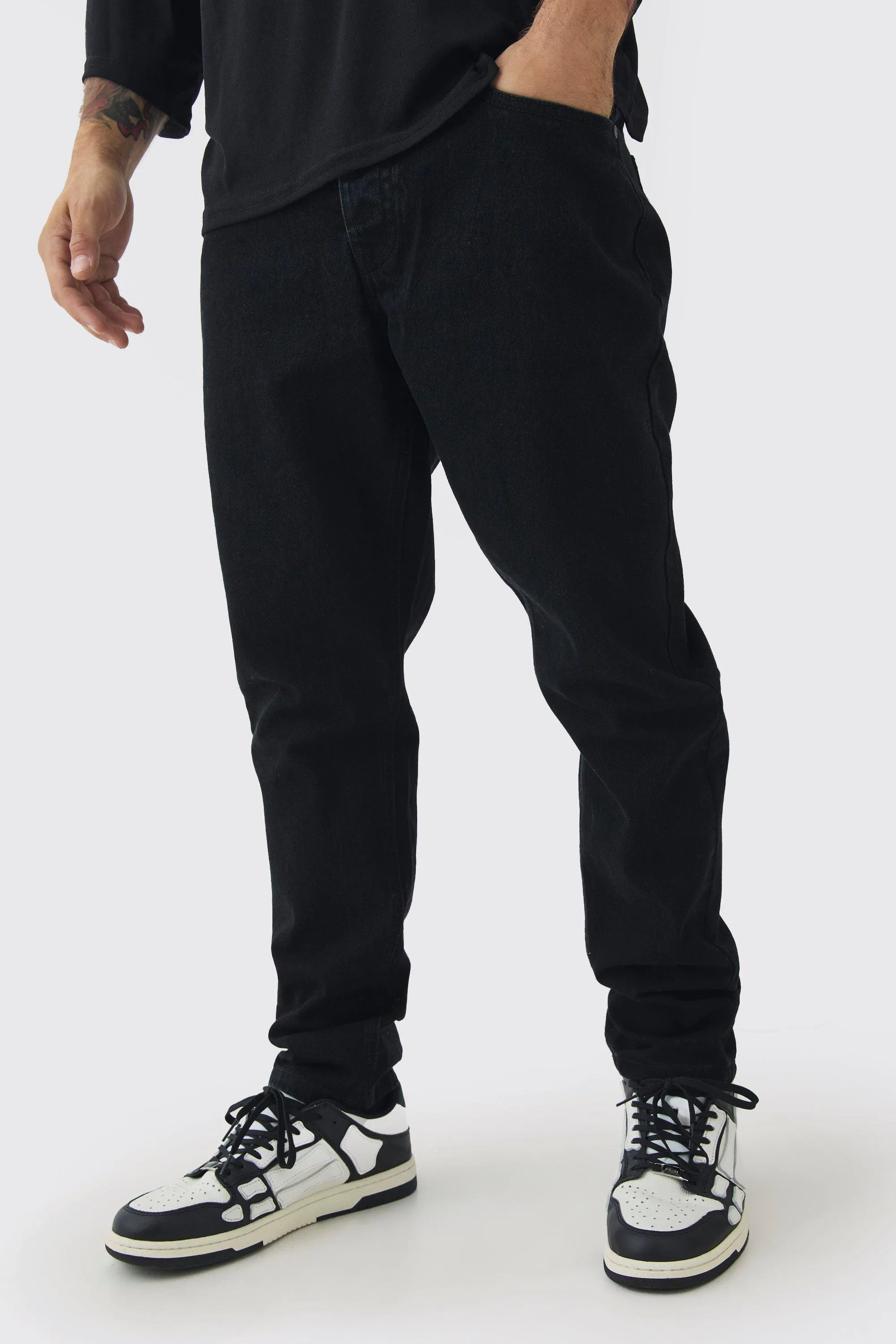 Tapered Rigid Jean In True Black | boohooMAN UK