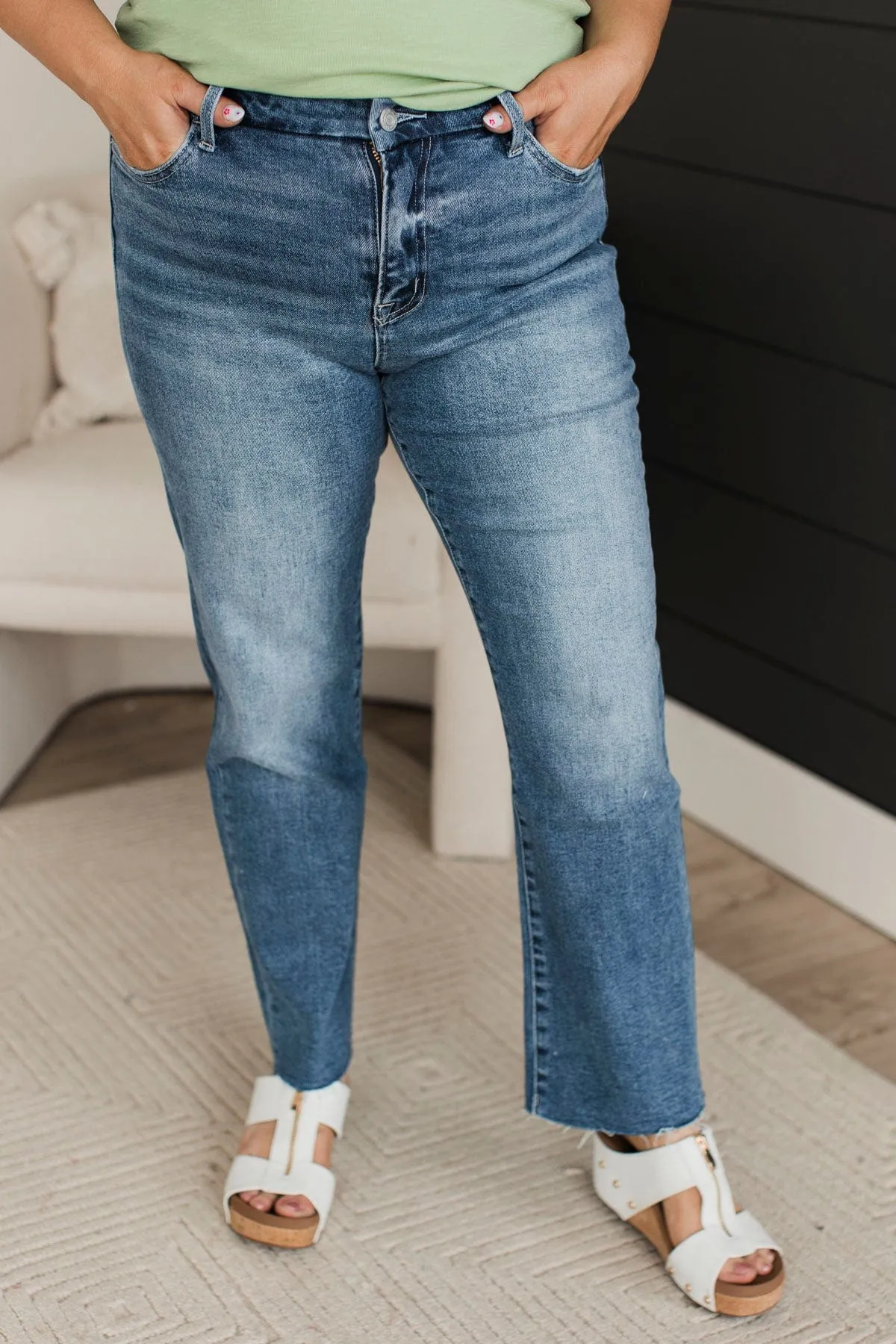 Vervet Slim Straight Jeans- Haddie Wash