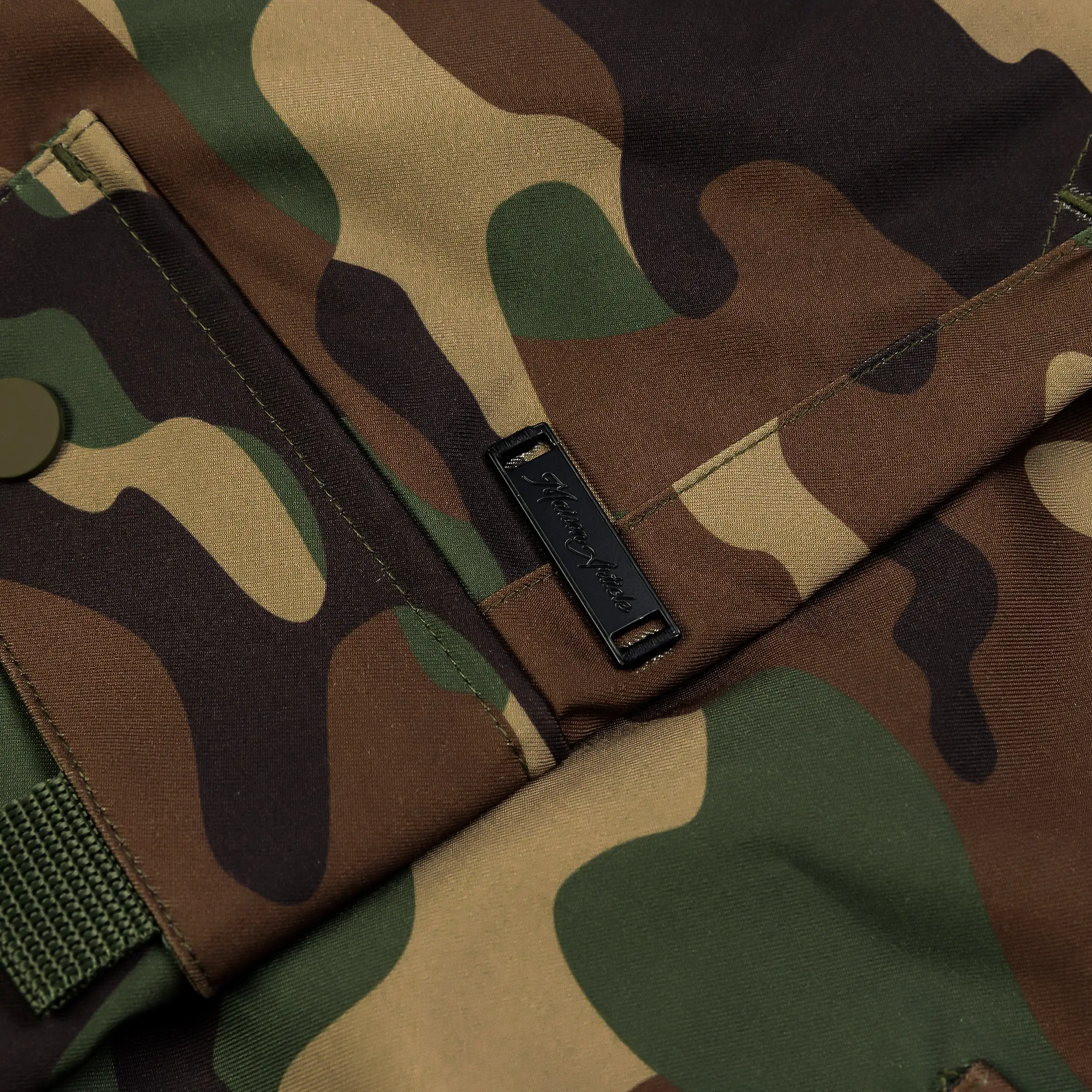 Woven Cargo Mens Pants (Camo Green)